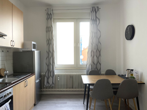 Amazing 4-Bed Apartment for fitters - Gallery - 11