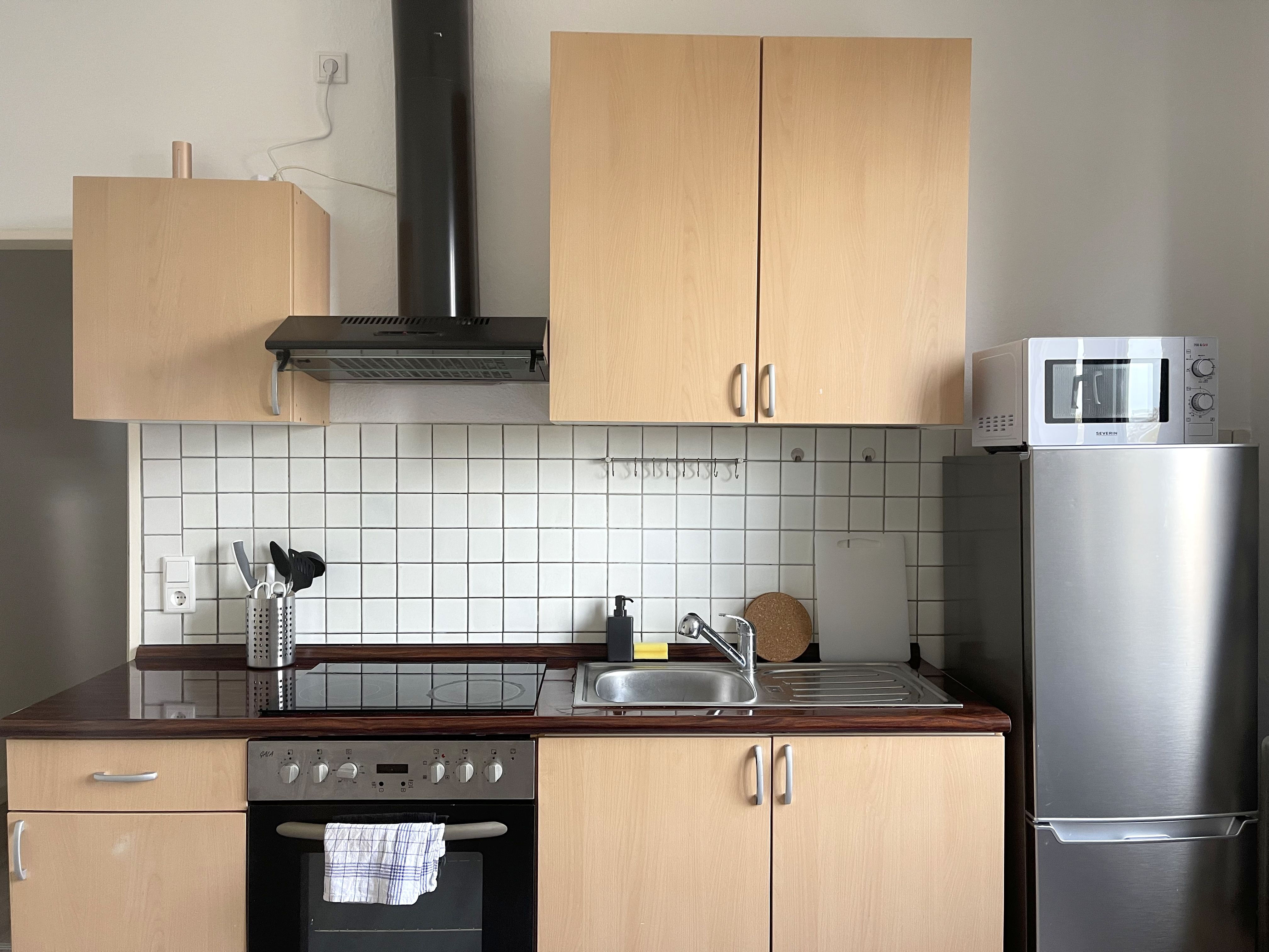 Amazing 4-Bed Apartment For Fitters - 14