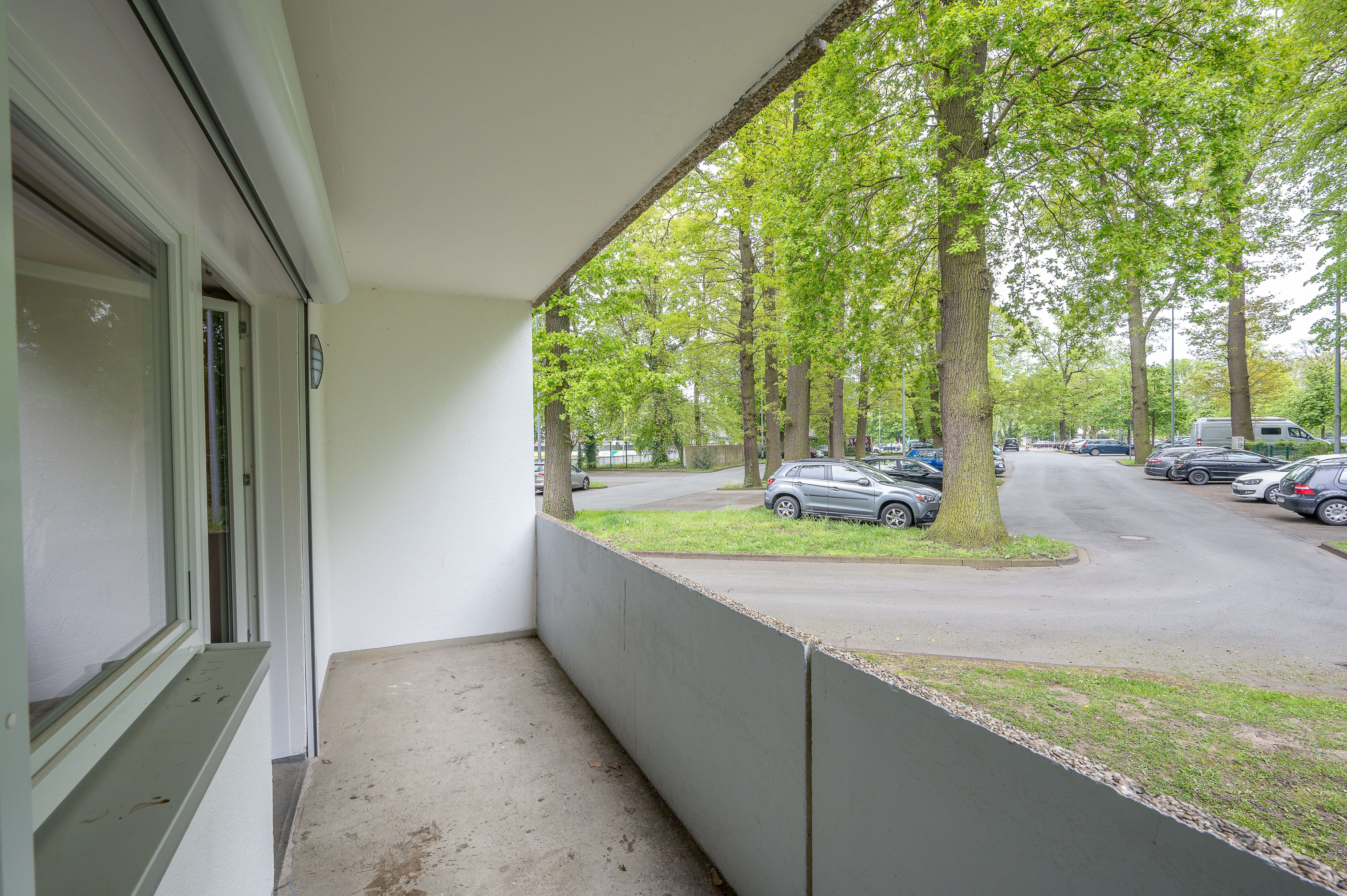 Fully Equipped Two Bedroom Apartment With Balcony - 4