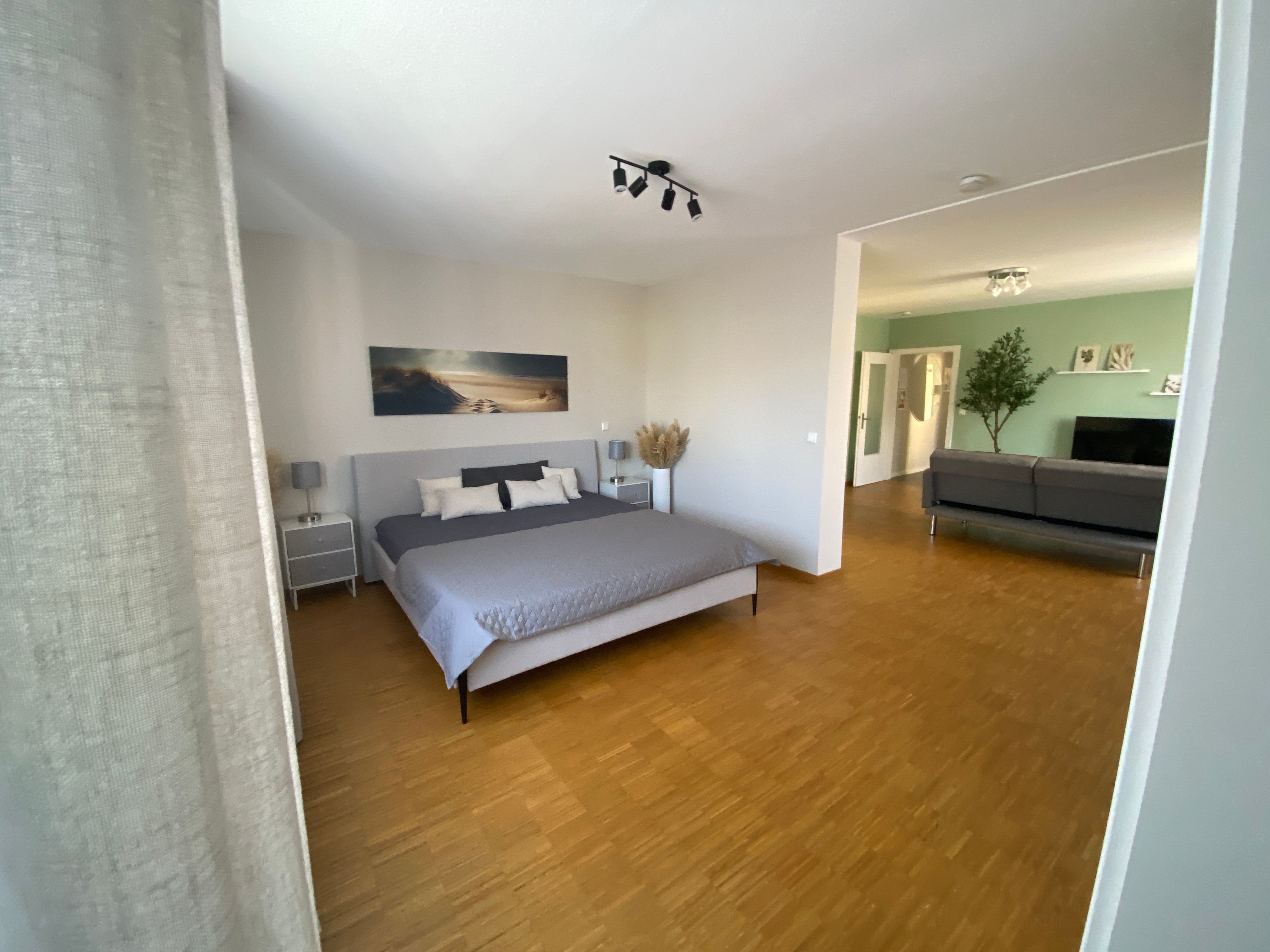 Modern & Stylish Apartment In Karlsruhe – Fully Furnished, All-Inclusive - 2