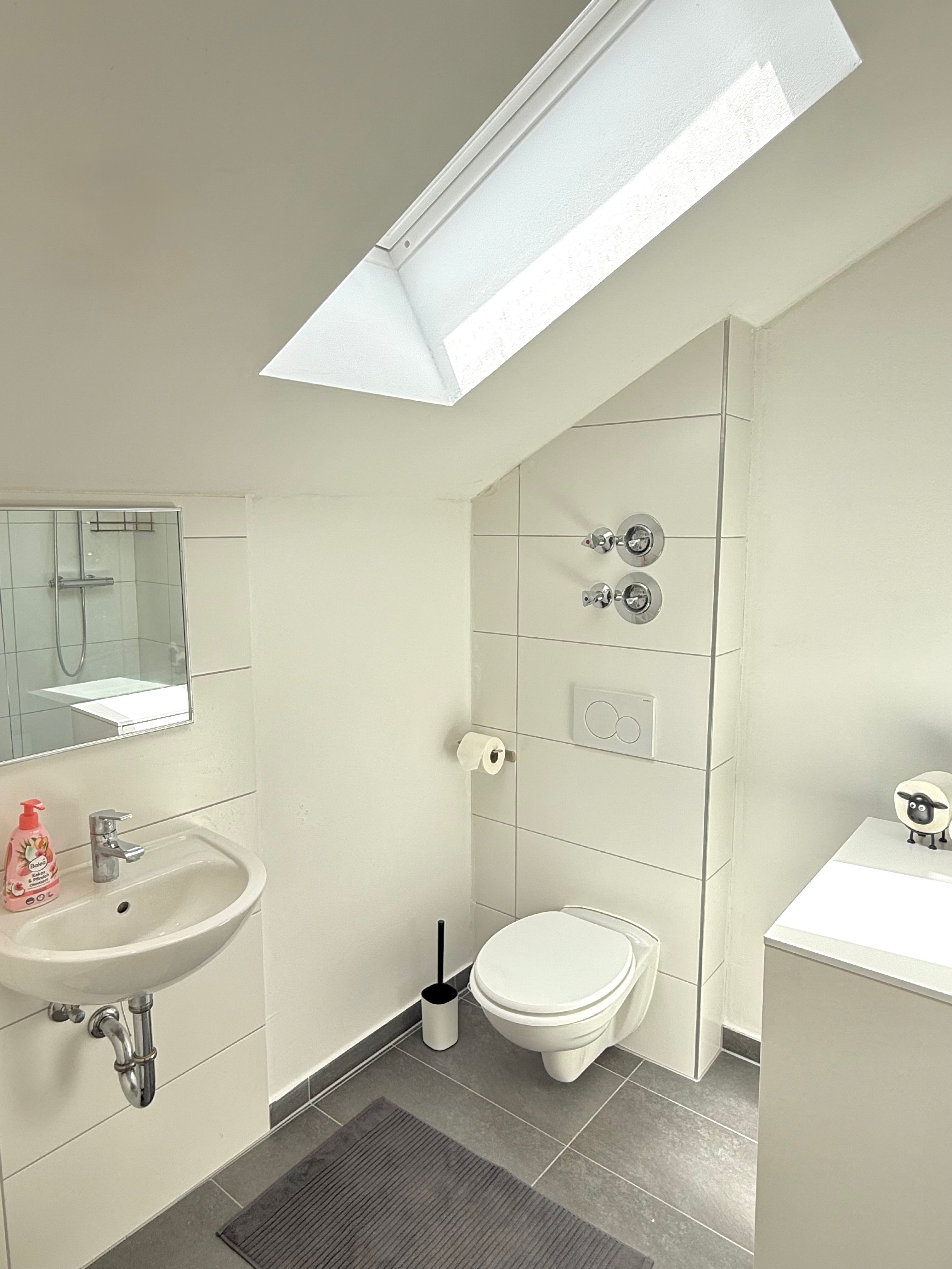 Modern Flat | Washing Machine, Underfloor Heating, Rain Shower - 7