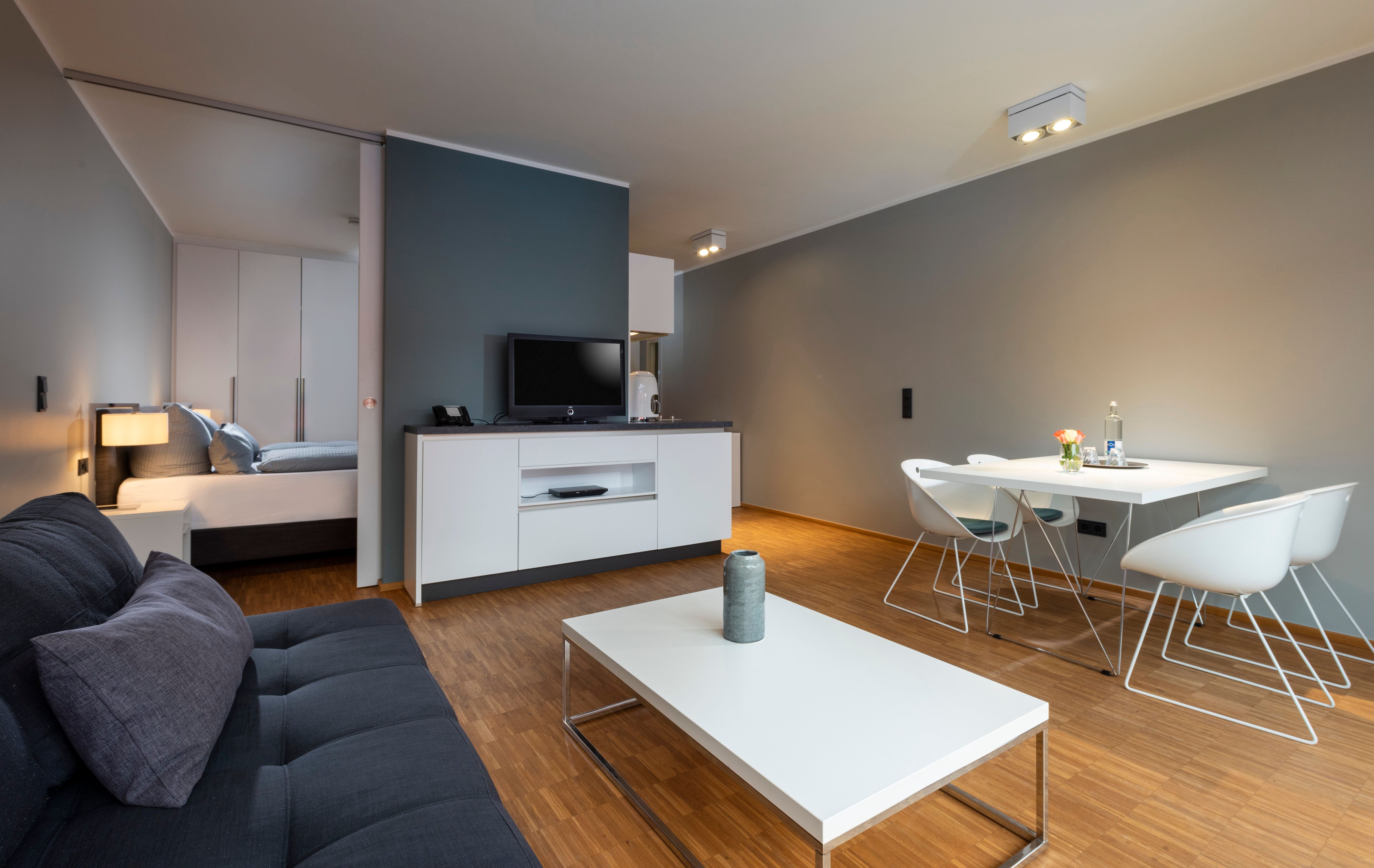 Design Apartment In Art - & Culture -Quartier Schiffbauergasse In Potsdam - 9