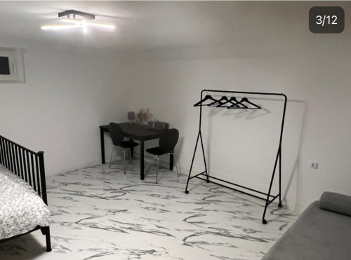 Nice Calm Souterrain Flat in Ratingen