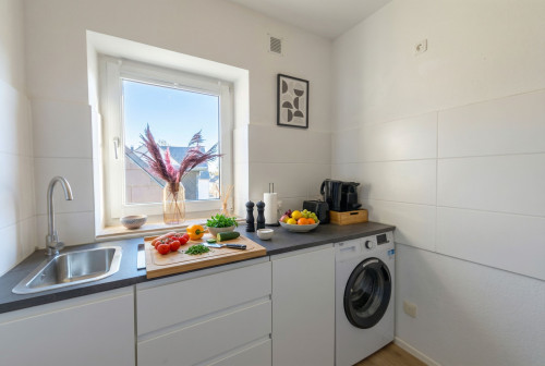 MiLPAU: Design Apartment | Prime Location | Netflix - Gallery - 10