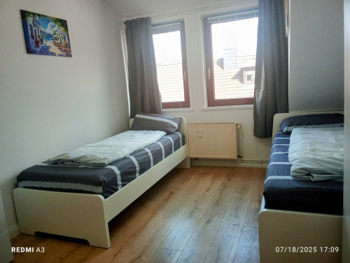 DG-2 Rooms+ Kitchen+ Shower room - 4 Persons furnished apartment in Hempenweg 57, 28197 Woltmershausen Bremenen (Bremen) - Gallery - 3