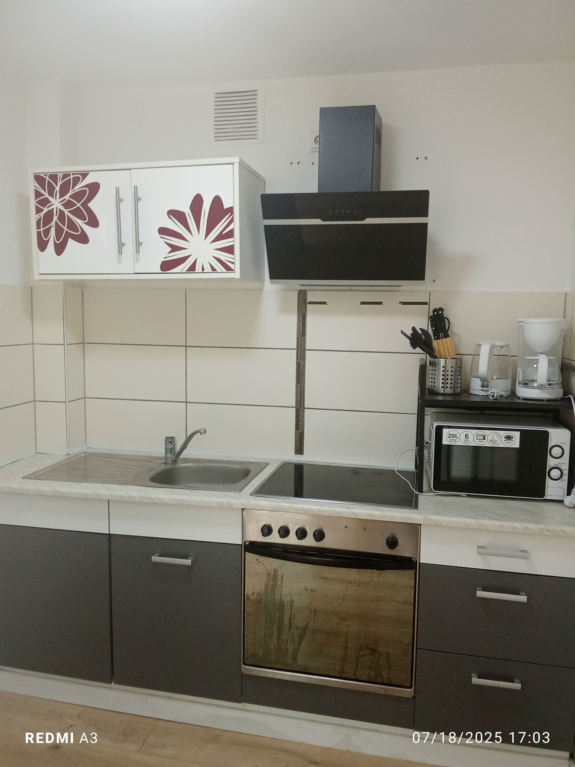 DG-2 Rooms+ Kitchen+ Shower Room - 4 Persons Furnished Apartment In Hempenweg 57, 28197 Woltmershaus - 25