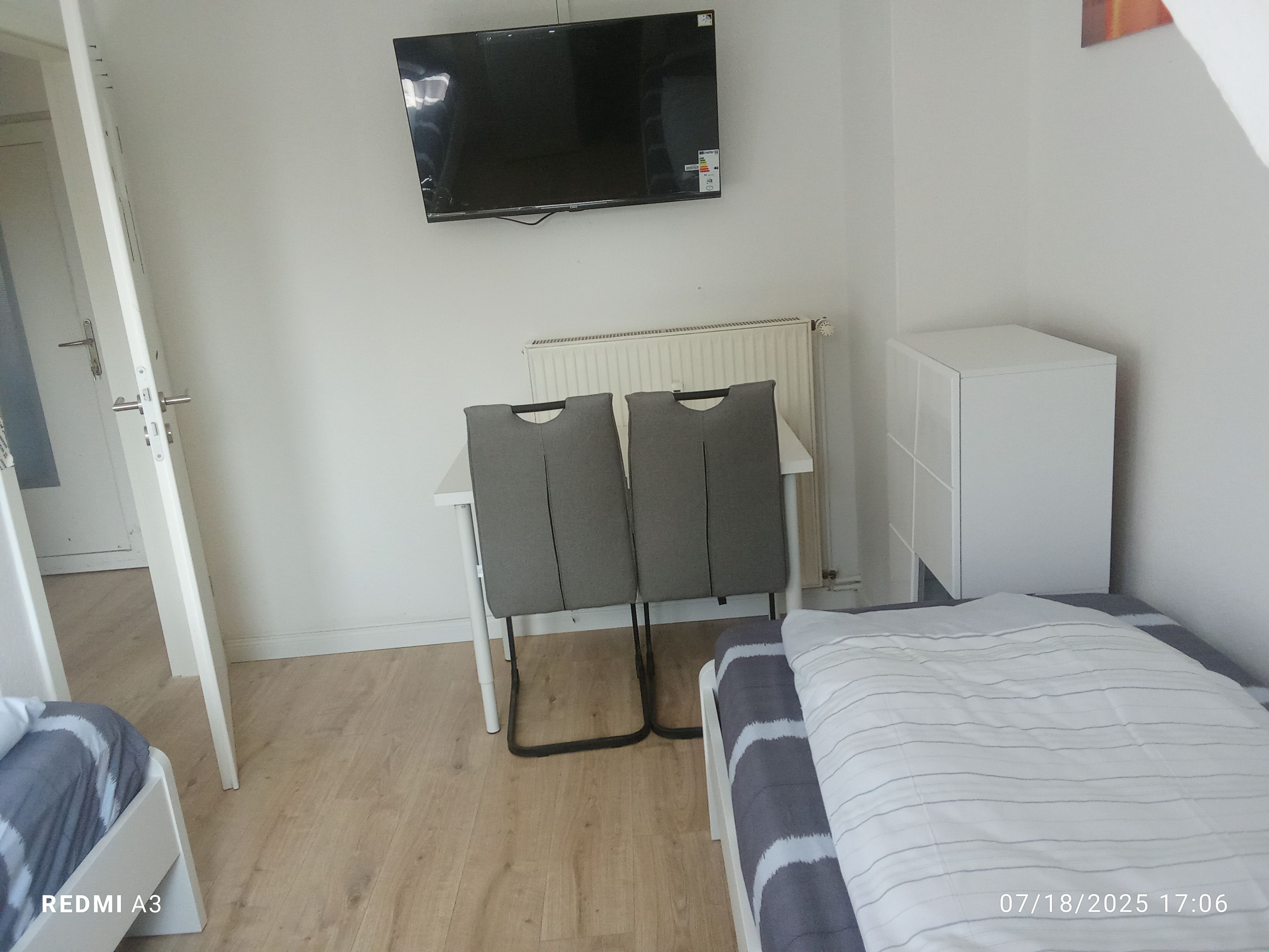 DG-2 Rooms+ Kitchen+ Shower Room - 4 Persons Furnished Apartment In Hempenweg 57, 28197 Woltmershaus - 14