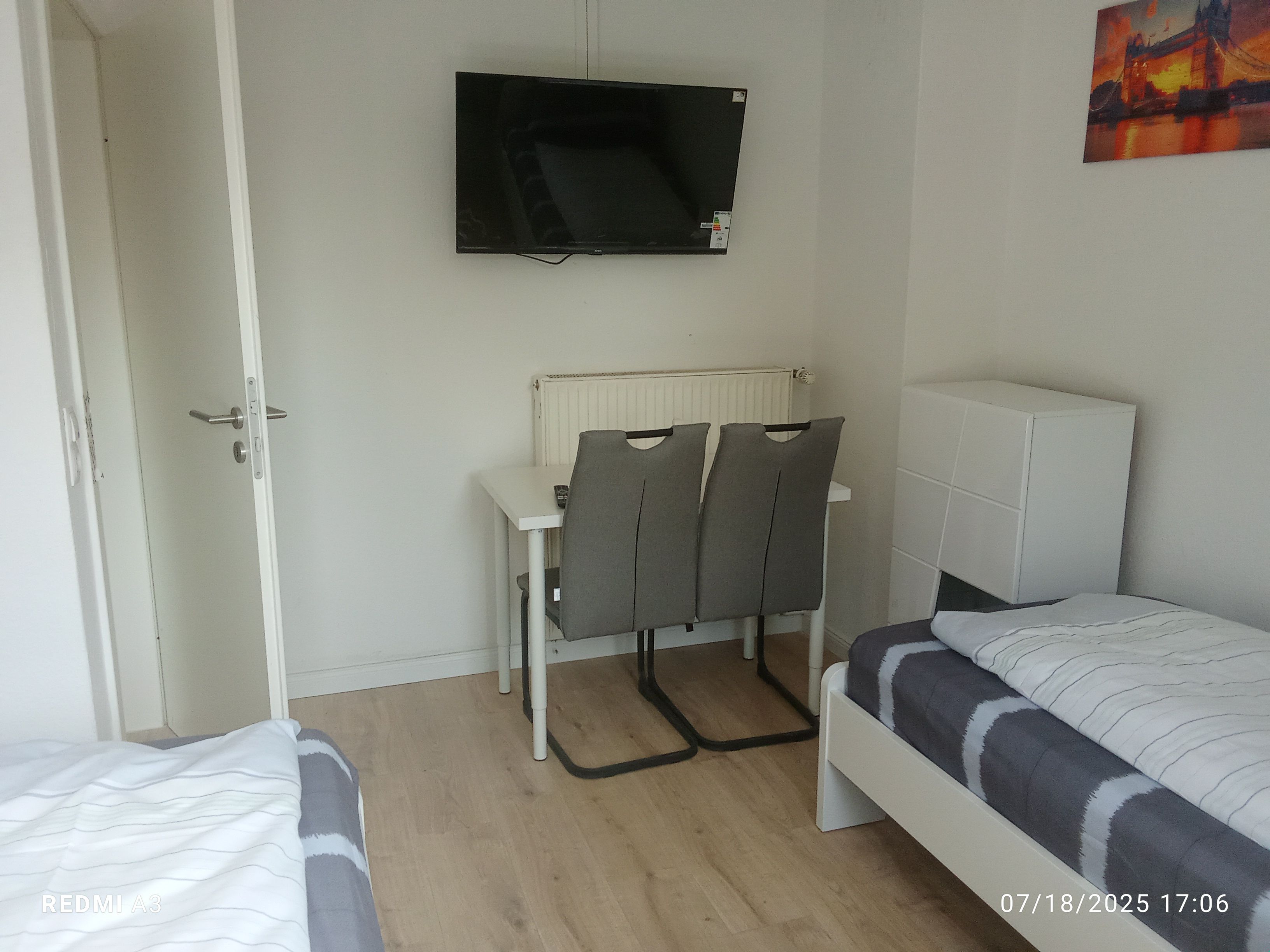DG-2 Rooms+ Kitchen+ Shower Room - 4 Persons Furnished Apartment In Hempenweg 57, 28197 Woltmershaus - 13