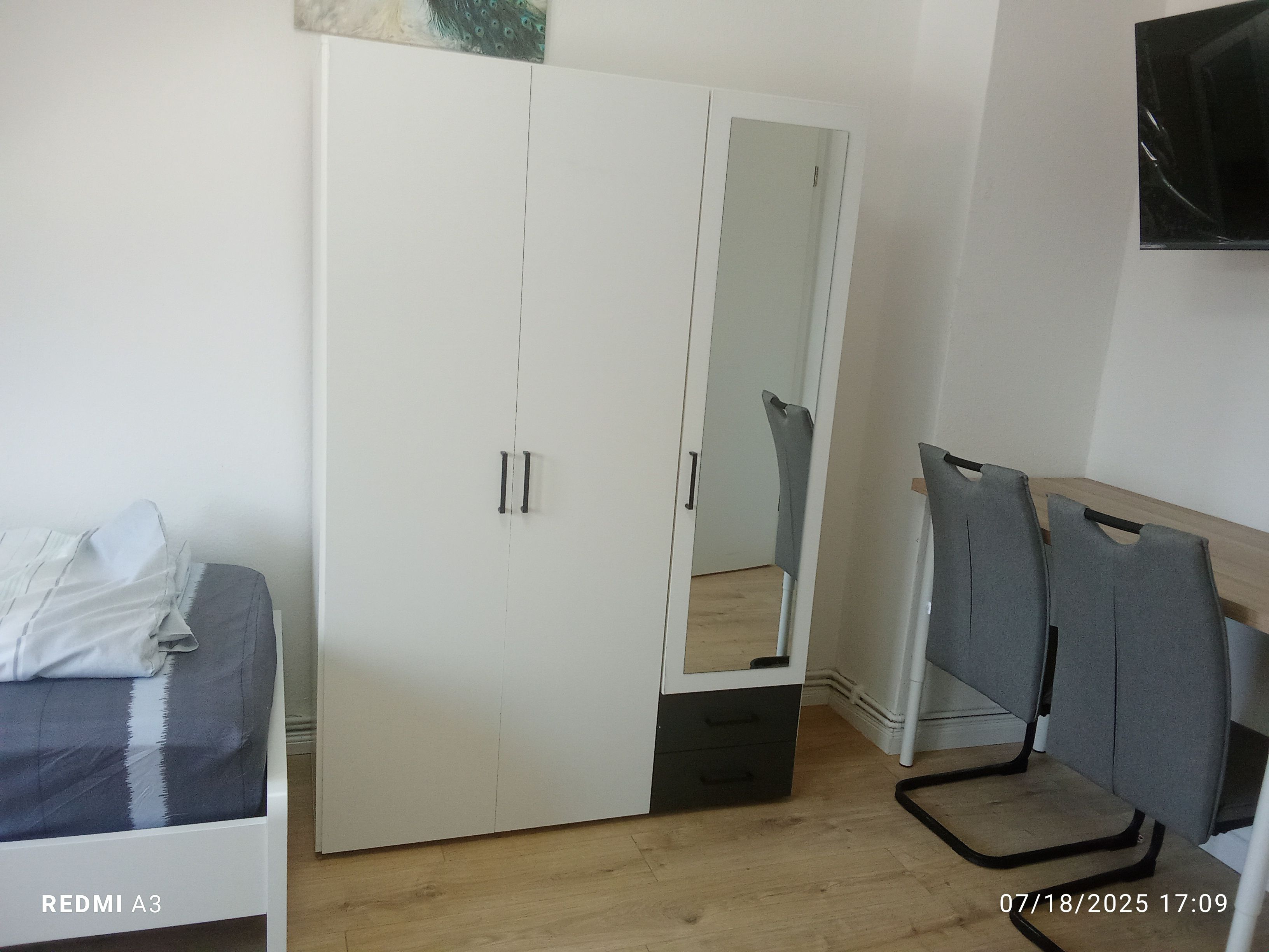 DG-2 Rooms+ Kitchen+ Shower Room - 4 Persons Furnished Apartment In Hempenweg 57, 28197 Woltmershaus - 7