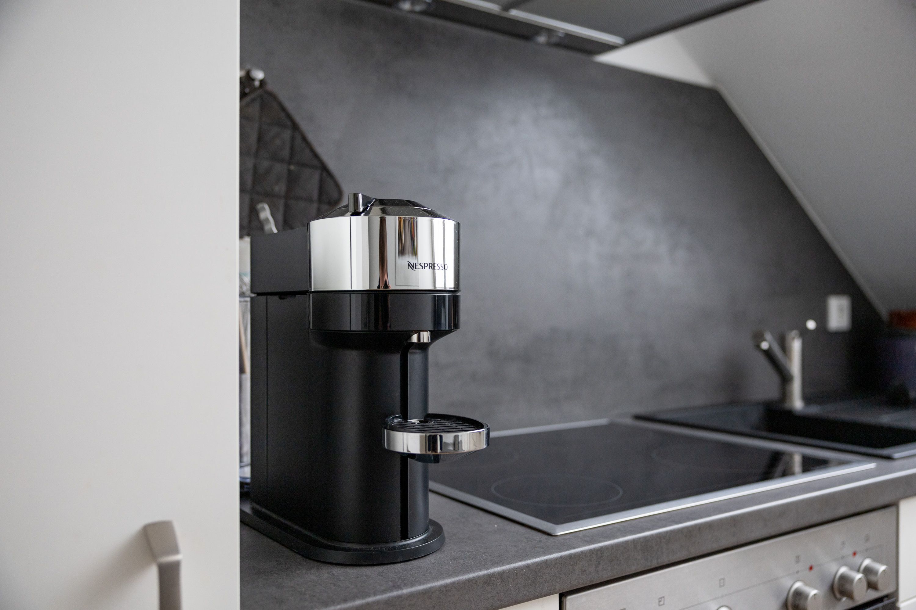 Urban Apartment At The Zoo | Kitchen | Washing Machine | Inner City By Ko-Living - 5