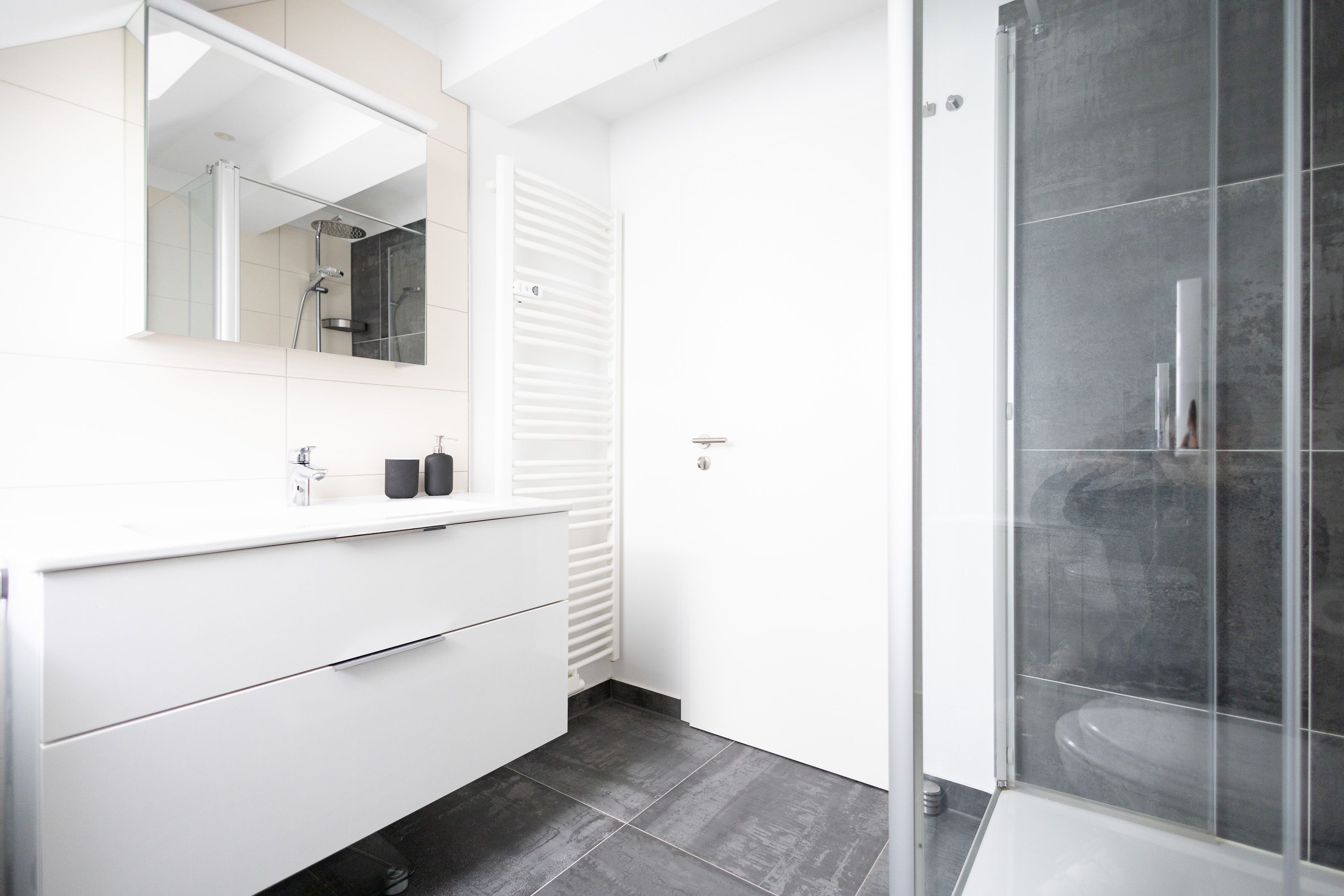 Urban Apartment At The Zoo | Kitchen | Washing Machine | Inner City By Ko-Living - 7