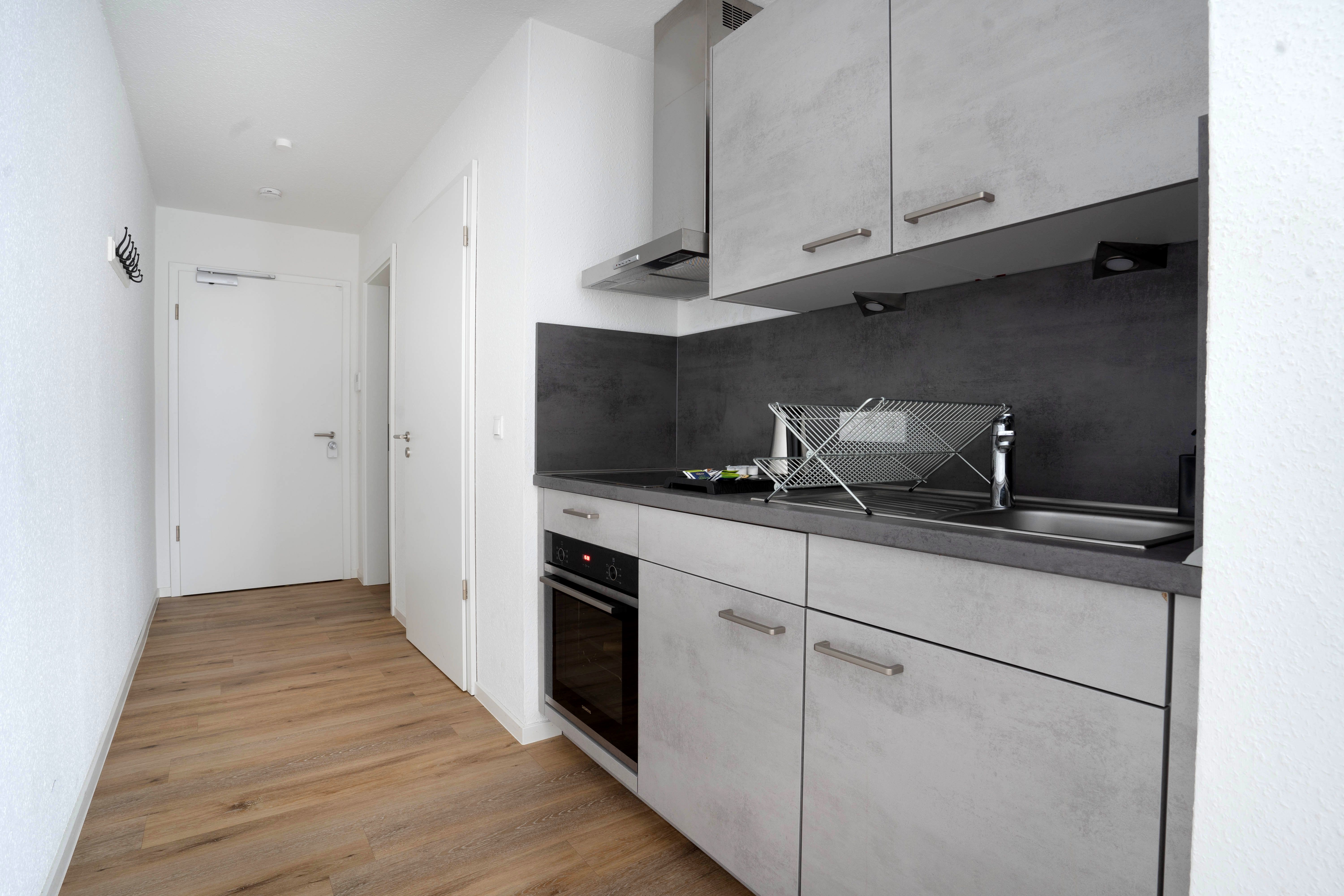 Beautiful & Modern Double Bed Studio In The Center Of Osnabrück - 15