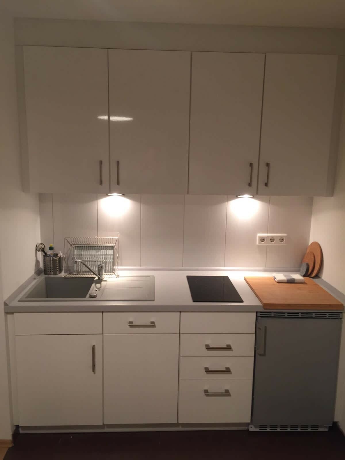 Modern Studio Apartment, Centrally Located In Offenbach - 4