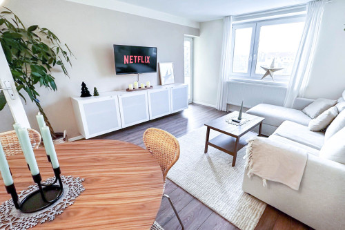 Business & Leisure Apartment