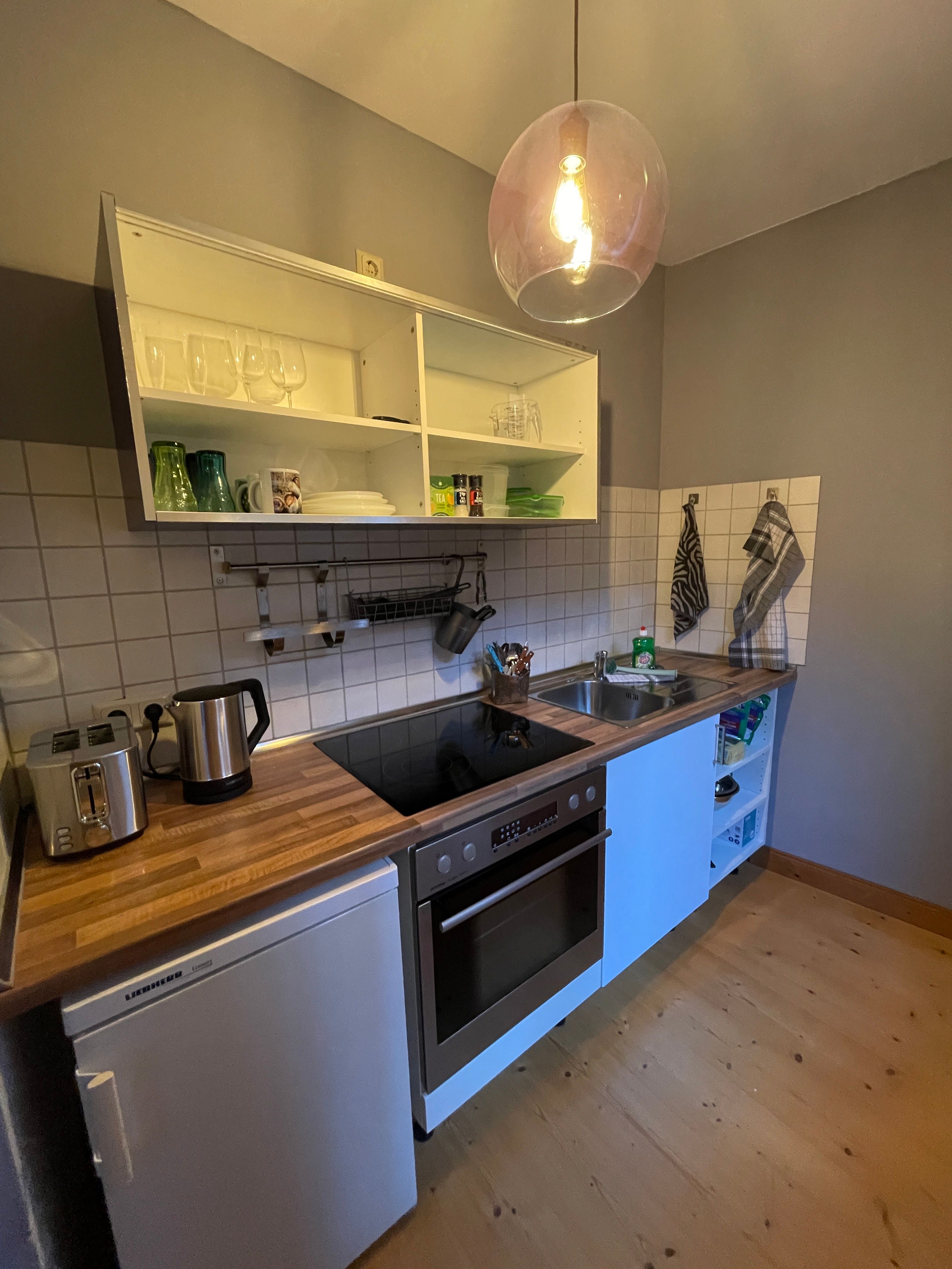  A Lovely Studio Apartment In K-Town  -  A lovely Studio Apartment in K-Town  - Gallery -  4