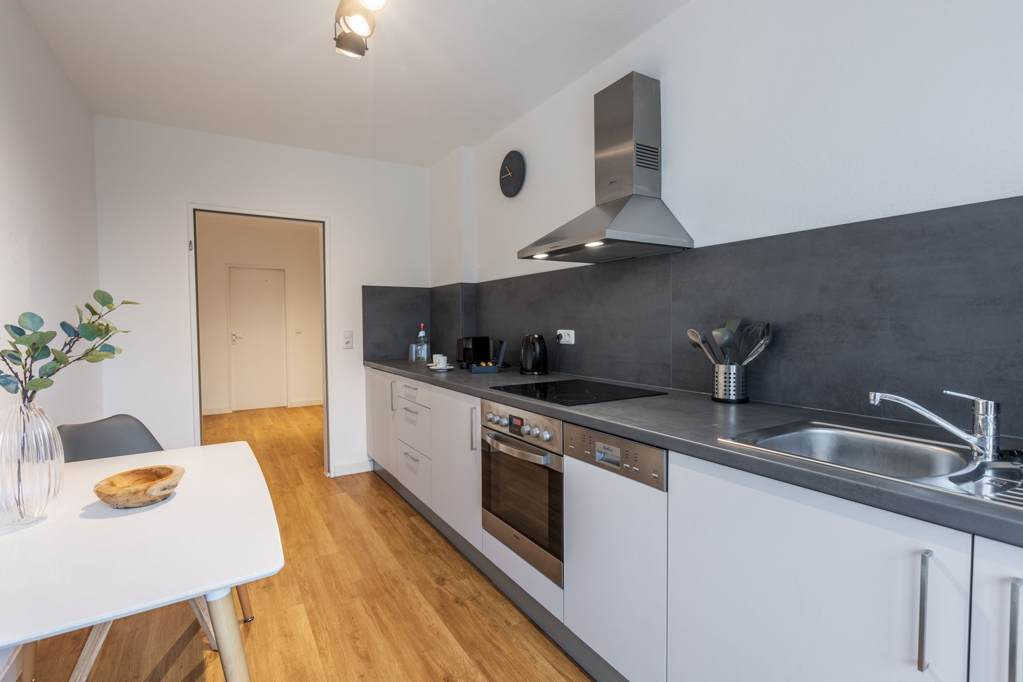 Modern, Perfect Home (Duisburg) - 5