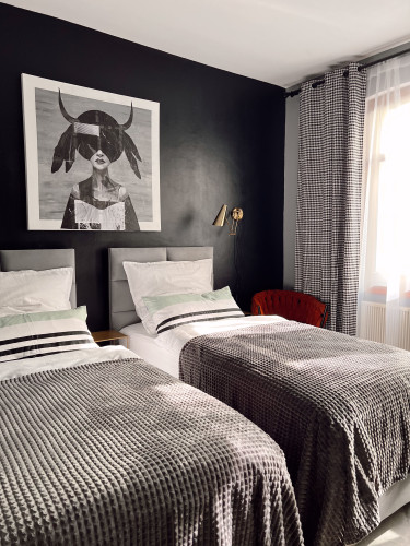 Fully equipped furnished designer apartment in a prime location - Gallery - 9