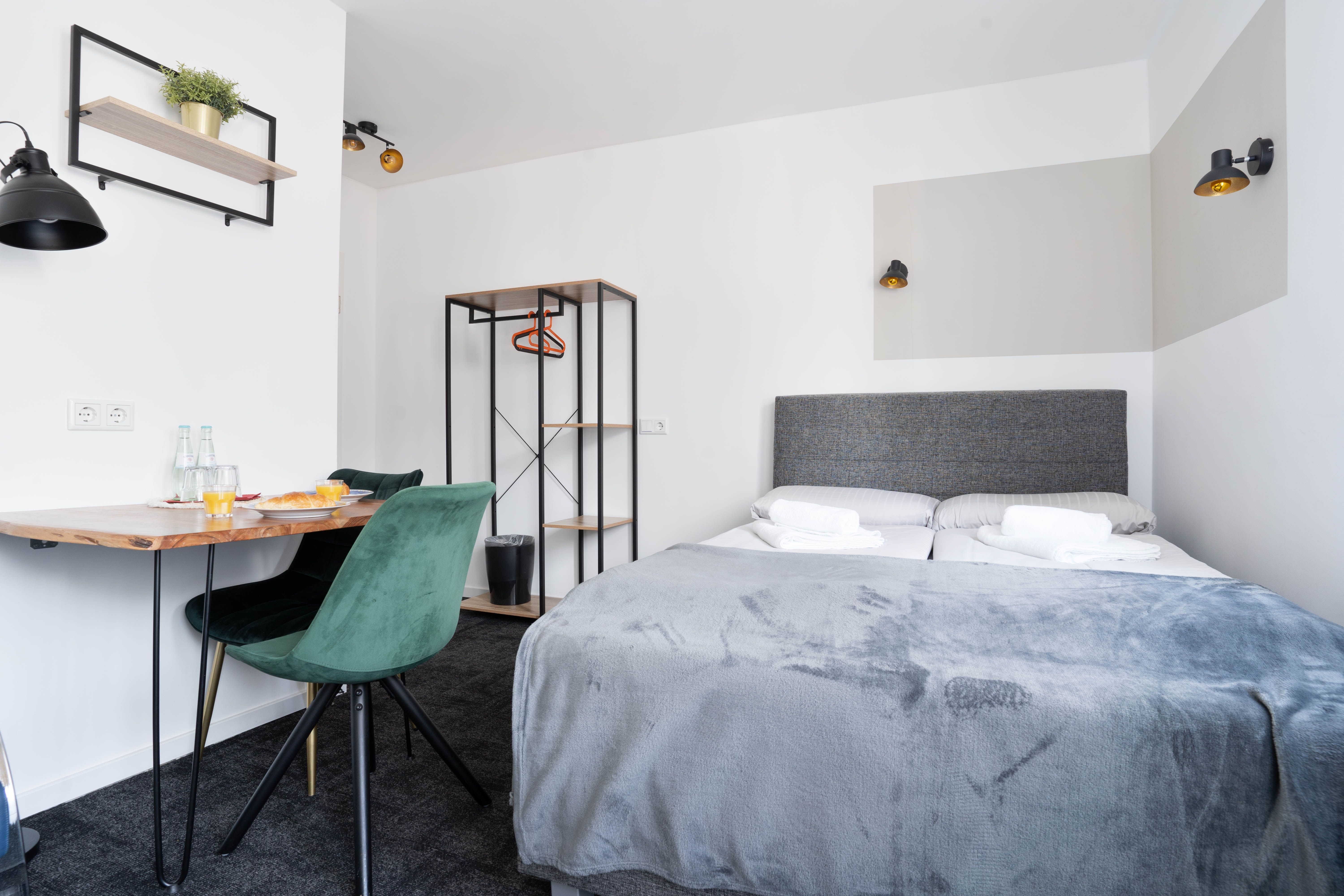 Comfortable Studio With Double Bed In Bonn - 19