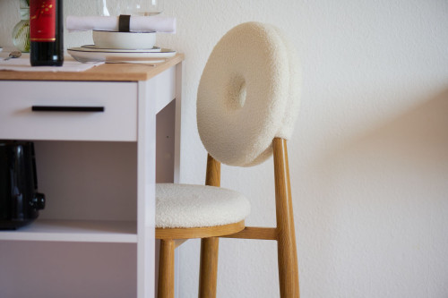 Quiet & new flat - great view!