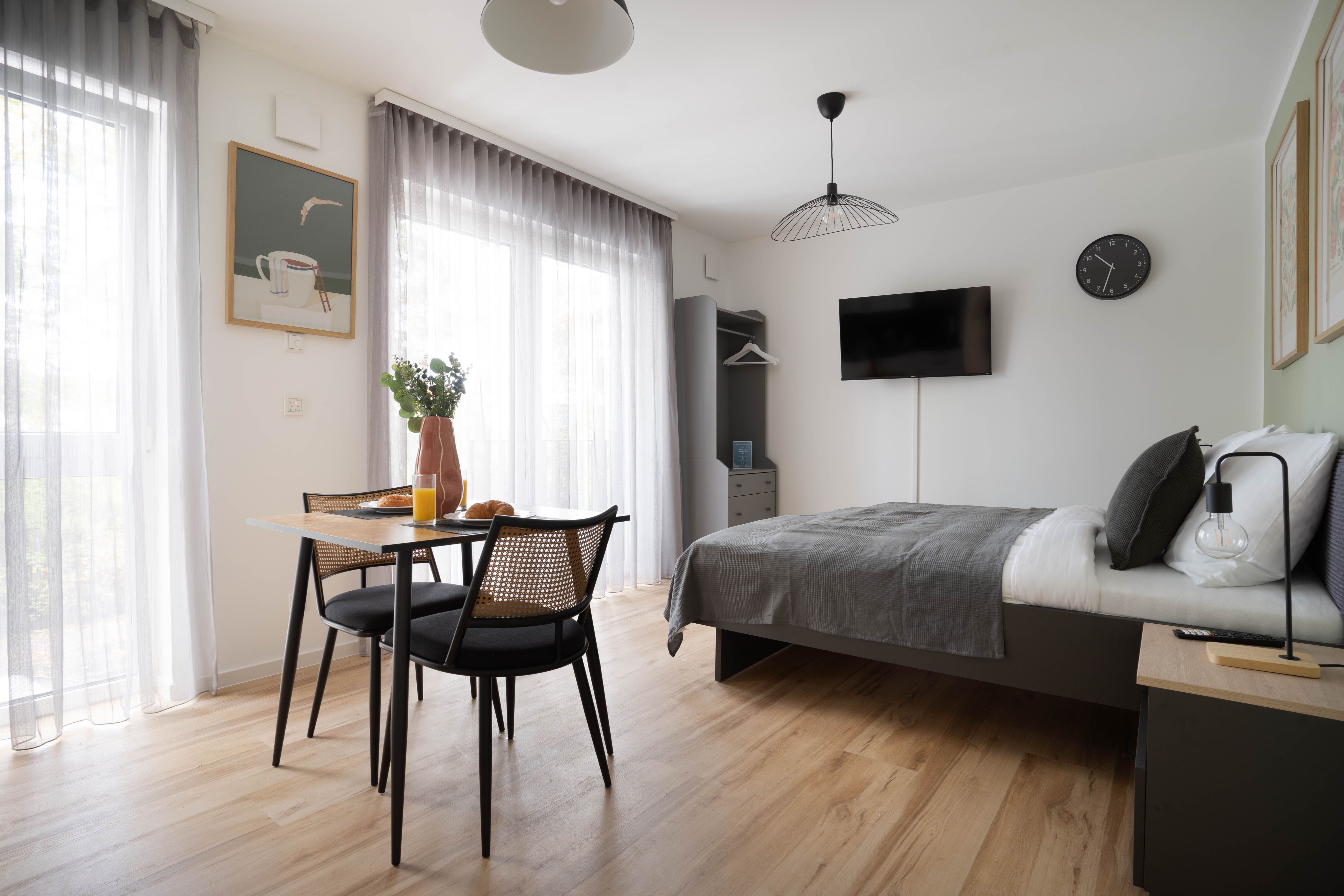 Awesome Double Bed Studio - 29