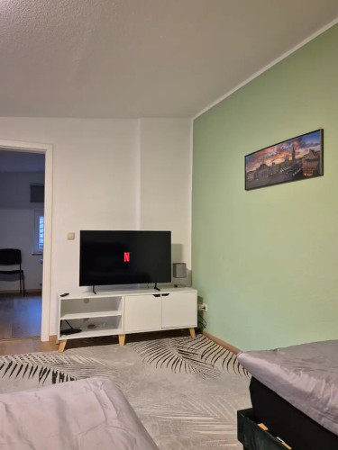 Top-Floor Apartment - New & Quiet / 2 Rooms