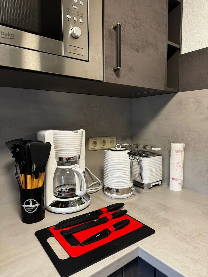  Top-Floor Apartment - New & Quiet / 2 Rooms  -  Top-Floor Apartment - New & Quiet / 2 Rooms  - Gallery -  3