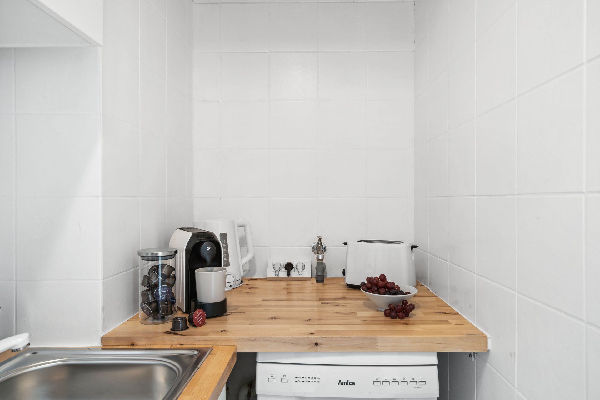  Studio Apt | Ground Floor |Koblenz-Güls – ZachaStay  -  Studio Apt | Ground Floor |Koblenz-Güls – ZachaStay  - Gallery -  8