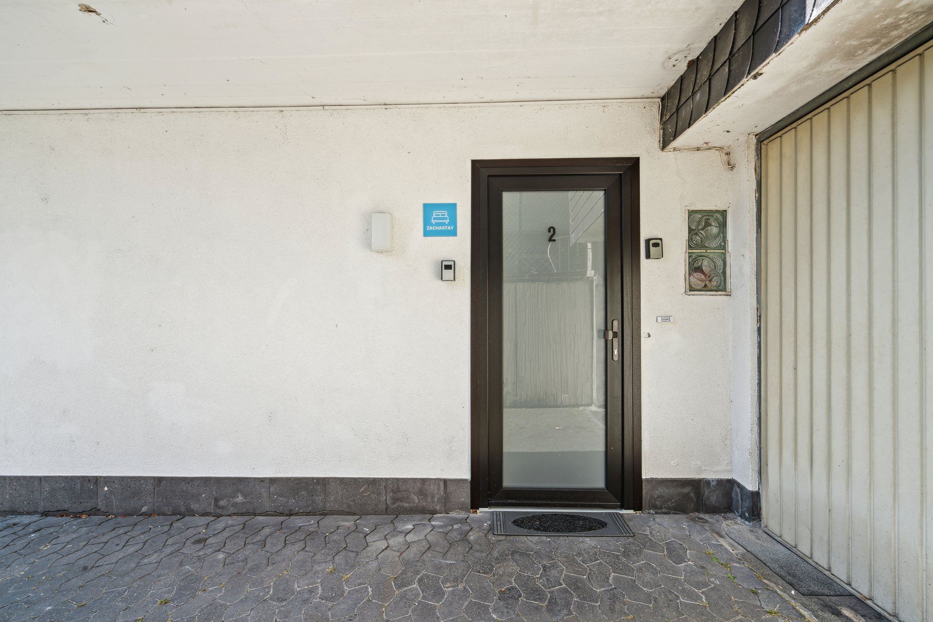  Studio Apt | Ground Floor |Koblenz-Güls – ZachaStay  -  Studio Apt | Ground Floor |Koblenz-Güls – ZachaStay  - Gallery -  4