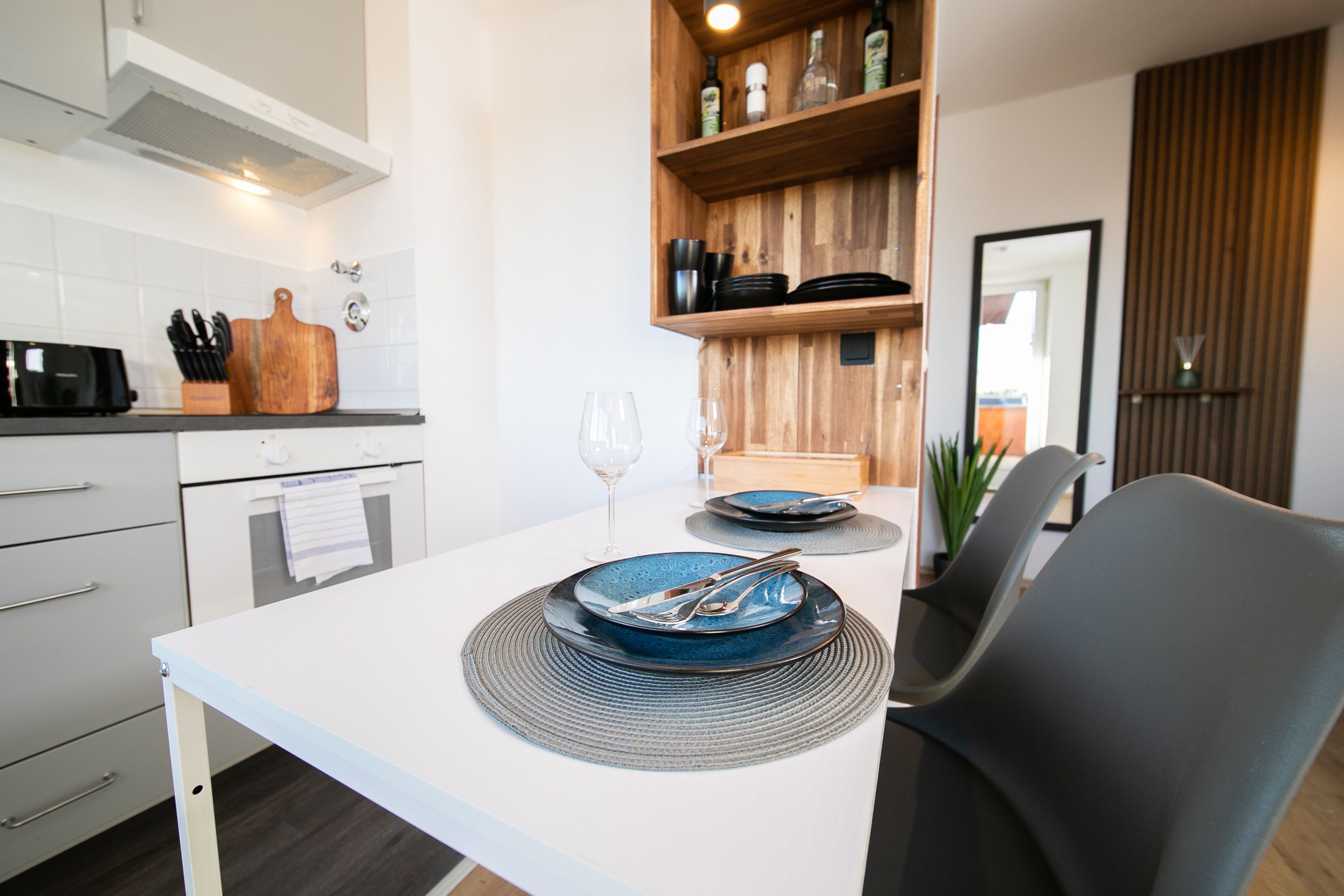  Studio Apartment | Zentral | Balkon | Messe | Küche | HBF In 7 Min  -  Studio Apartment | Zentral | Balkon | Messe | Küche | HBF in 7 Min  - Gallery -  9