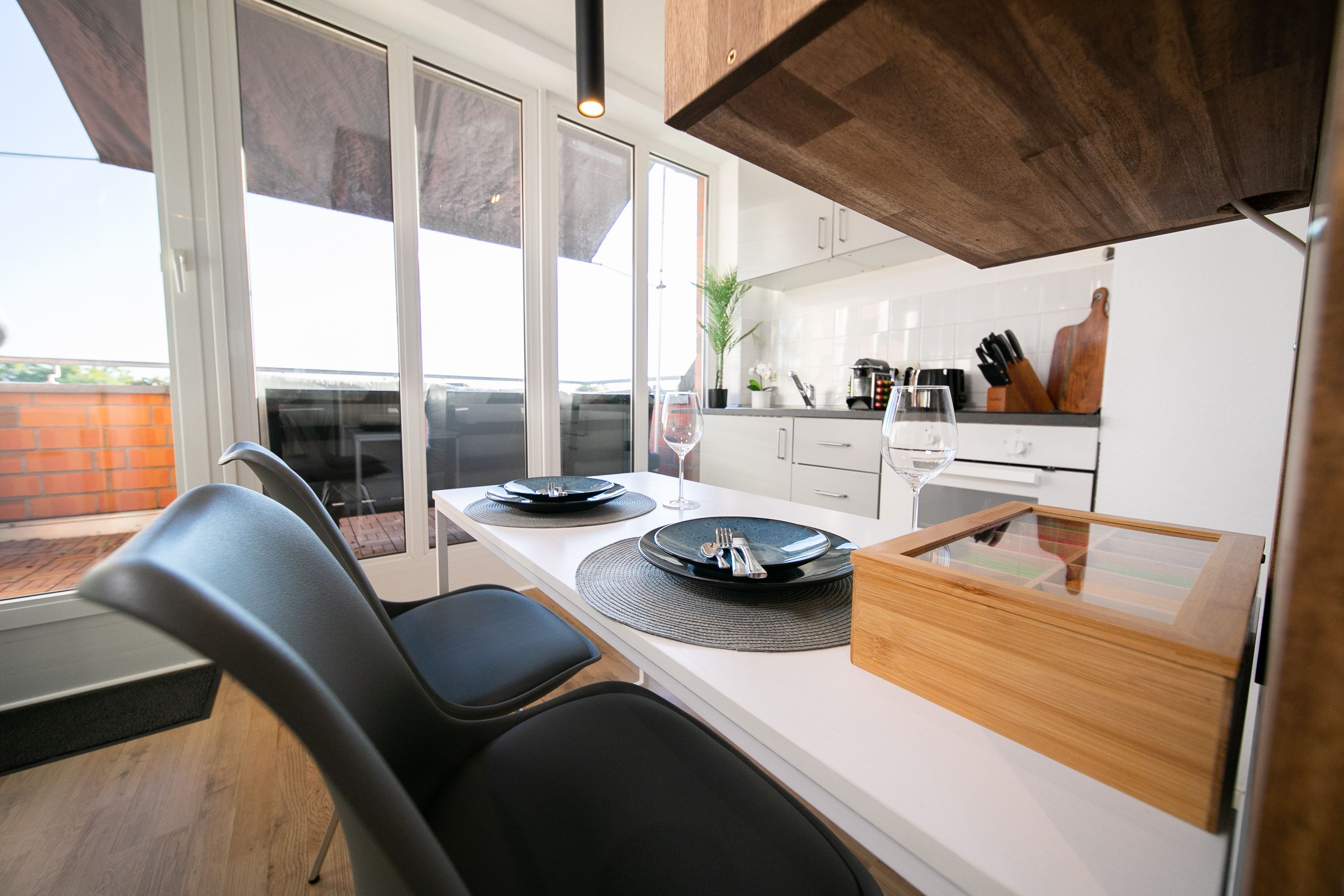  Studio Apartment | Zentral | Balkon | Messe | Küche | HBF In 7 Min  -  Studio Apartment | Zentral | Balkon | Messe | Küche | HBF in 7 Min  - Gallery -  6