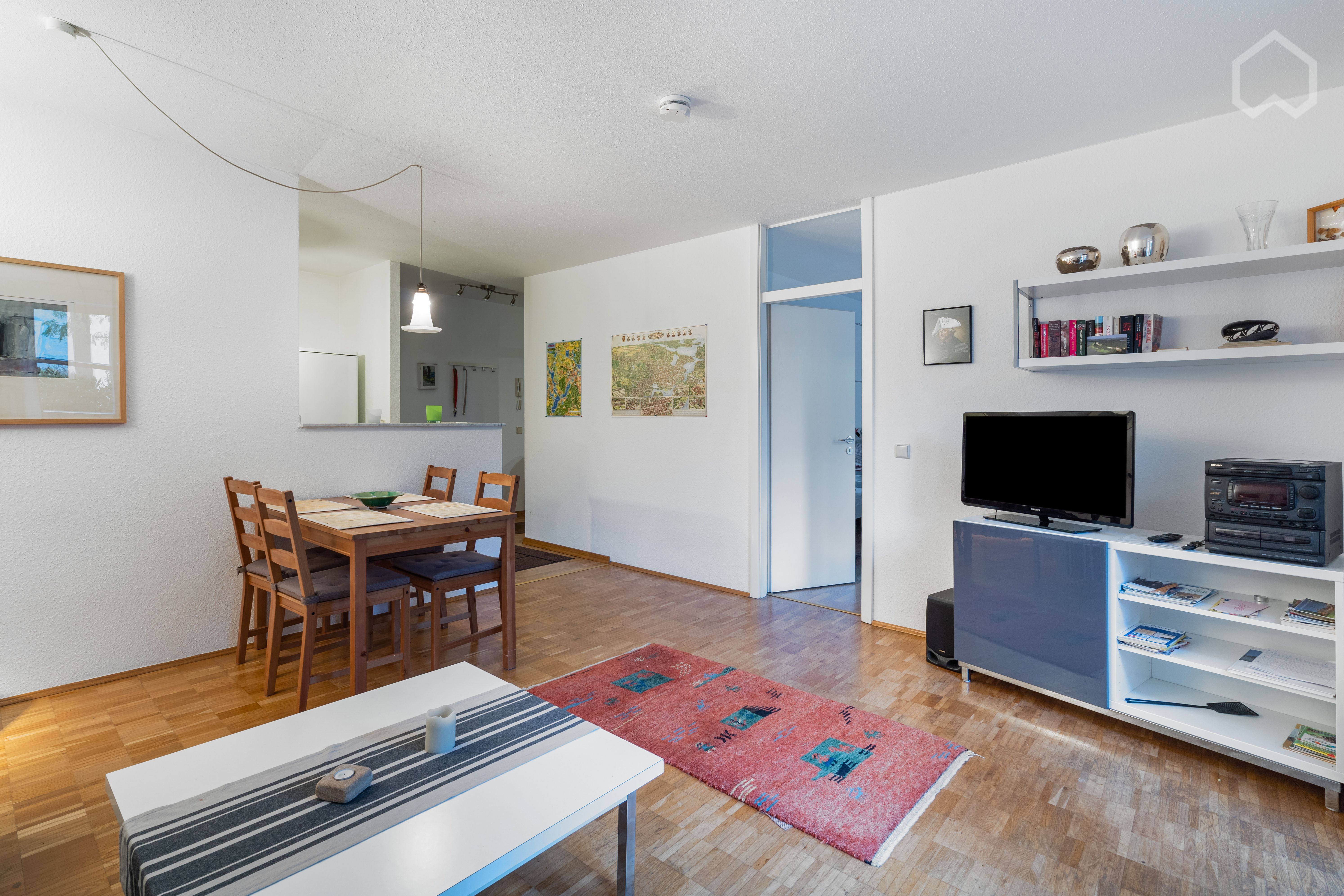  New, Quiet Apartment In Excellent Location  -  New, quiet apartment in excellent location  - Gallery -  6