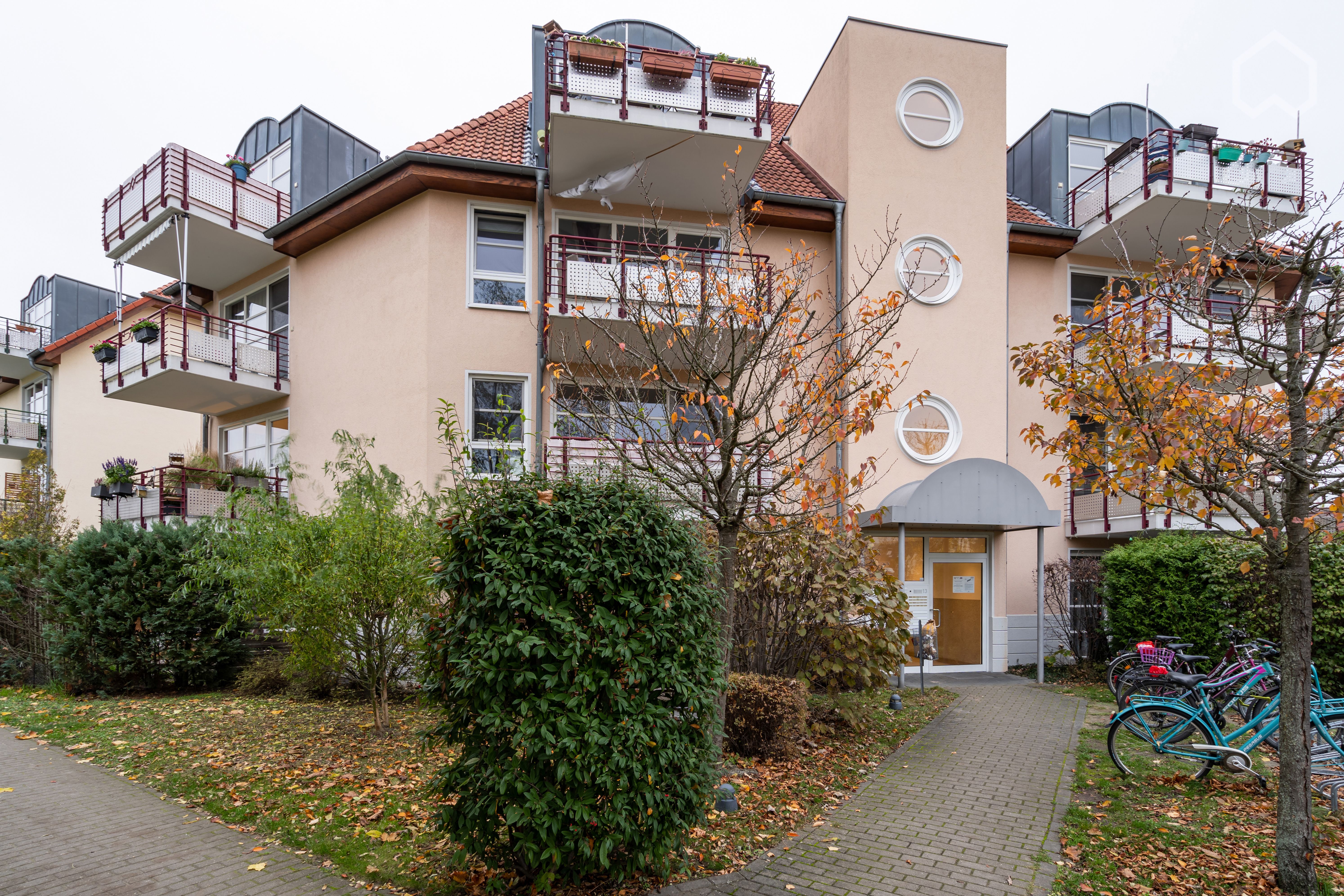  New, Quiet Apartment In Excellent Location  -  New, quiet apartment in excellent location  - Gallery -  16