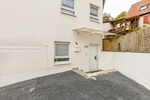 Modern, bright apartment with terrace and parking space quietly located in Kaiserslautern