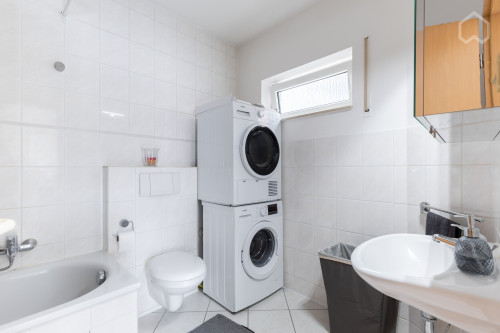 Modern, bright apartment with terrace and parking space quietly located in Kaiserslautern