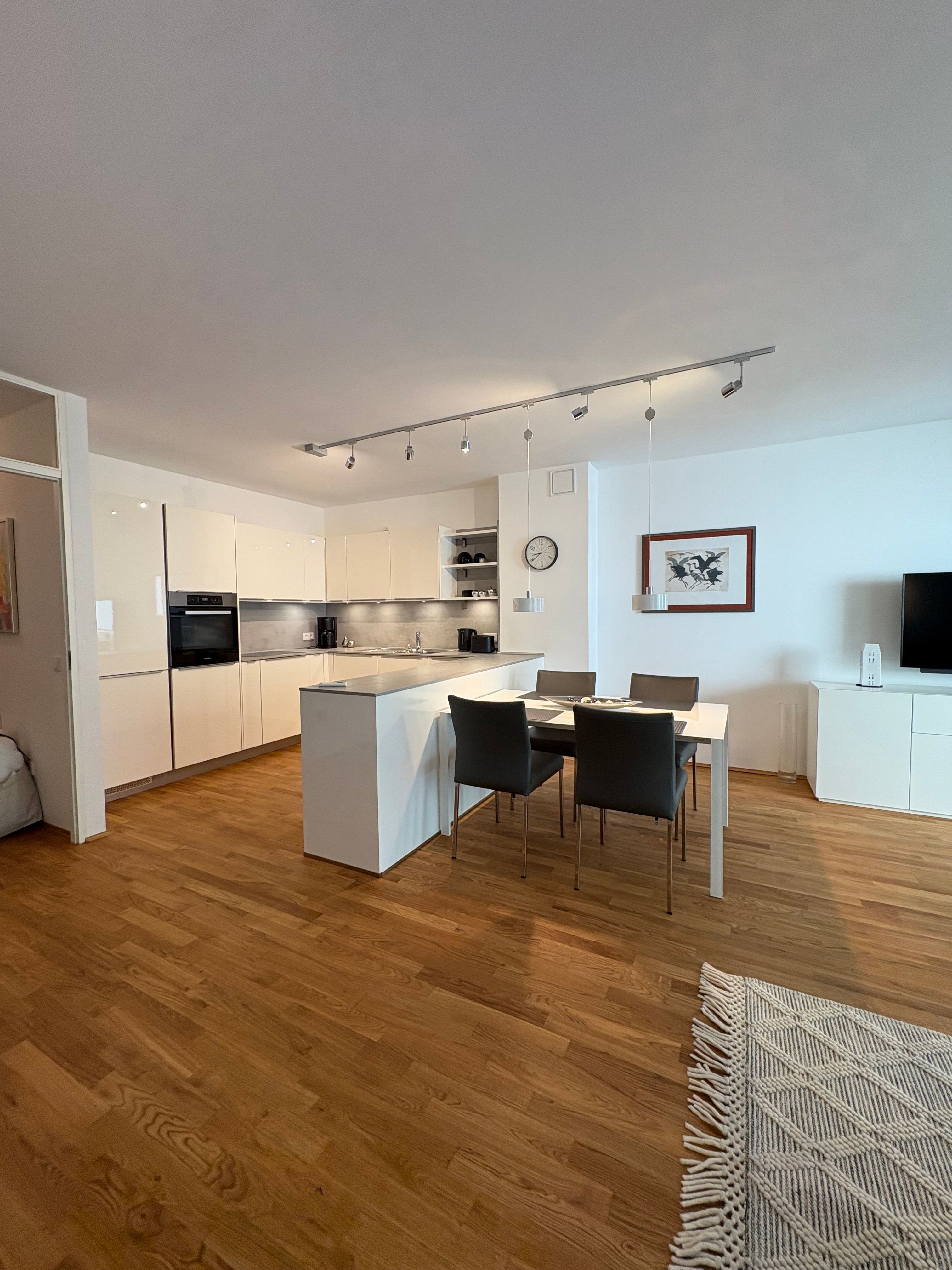  Spacious And Perfect Loft  -  Spacious and perfect loft  - Gallery -  16