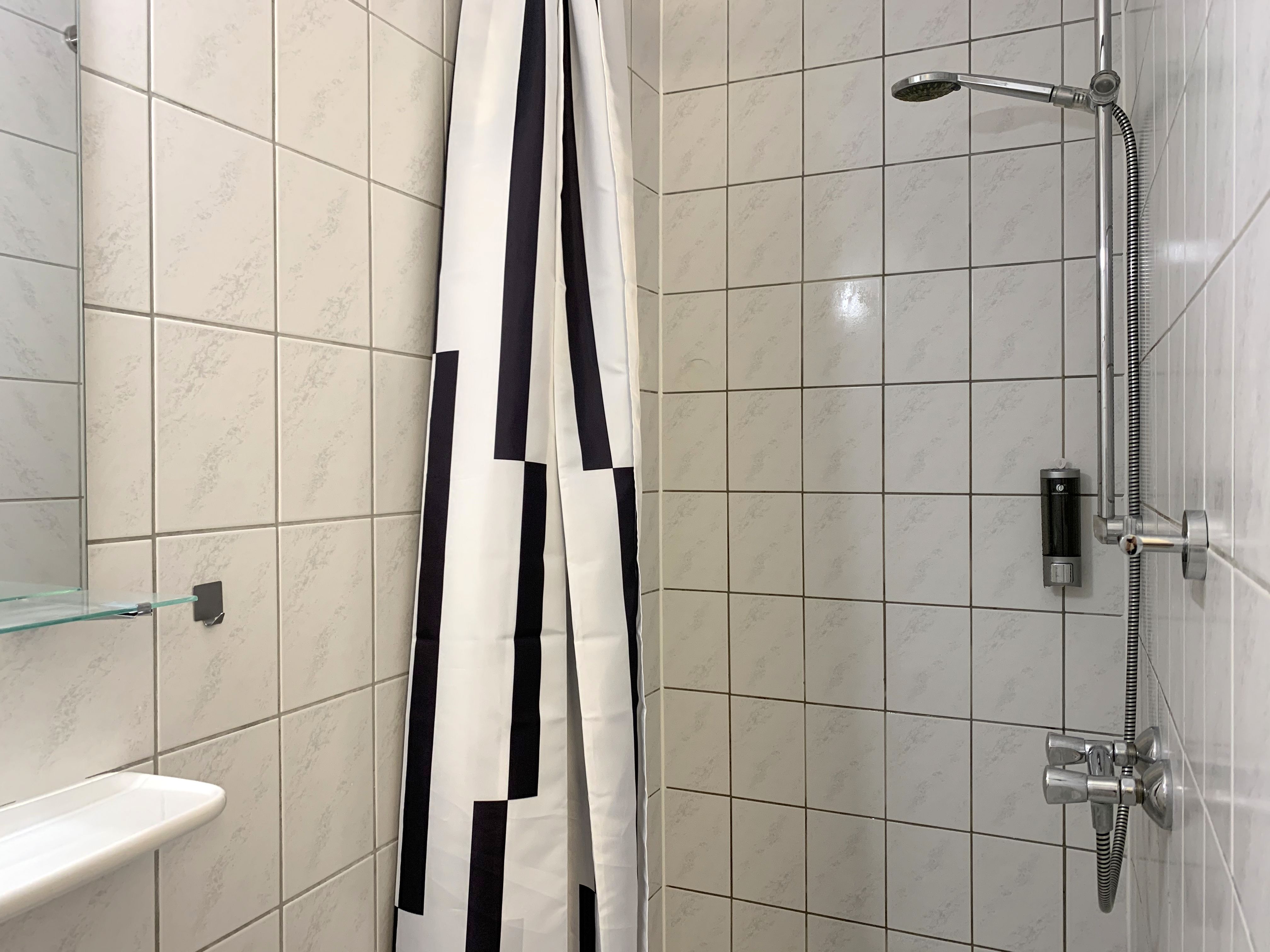  Modern Two-Bed Apartment In Osnabrück  -  Modern Two-bed apartment in Osnabrück  - Gallery -  2