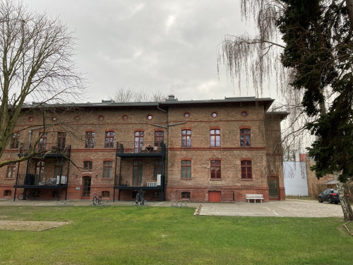 Modern, bright and quiet apartment with balcony in PotsModern, bright and quiet apartment with balcony adjacent to Sans Souci in the desirable Jägervorstadt - Gallery - 6