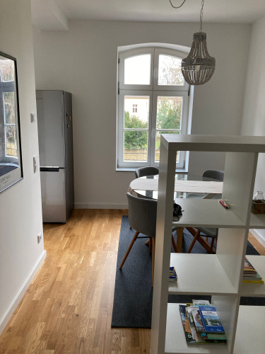 Modern, bright and quiet apartment with balcony in PotsModern, bright and quiet apartment with balcony adjacent to Sans Souci in the desirable Jägervorstadt - Gallery - 5