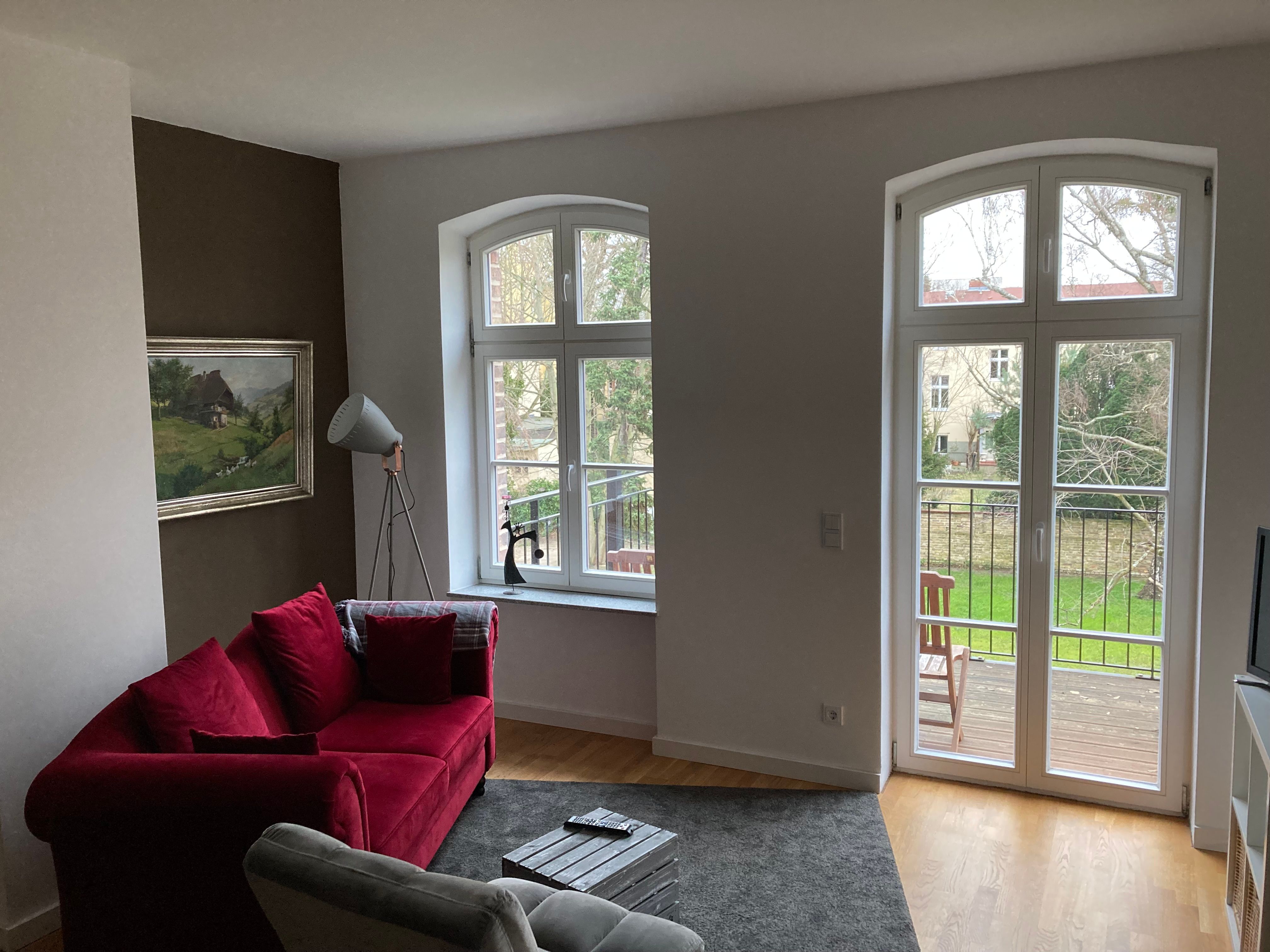  Modern, Bright And Quiet Apartment With Balcony In PotsModern, Bright And Quiet Apartment With Balco  -  Modern, bright and quiet apartment with balcony in PotsModern, bright and quiet apartment with balcony adjacent to Sans Souci in the desirable Jägervorstadt  - Gallery -  8