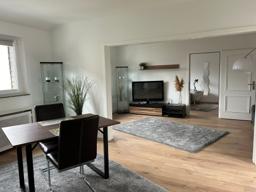 Helle, gemütliche möblierte Wohnung im Essener Süden!