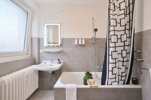 Stylish and Modern 2-Room Apartment in City Center - Gallery - 16