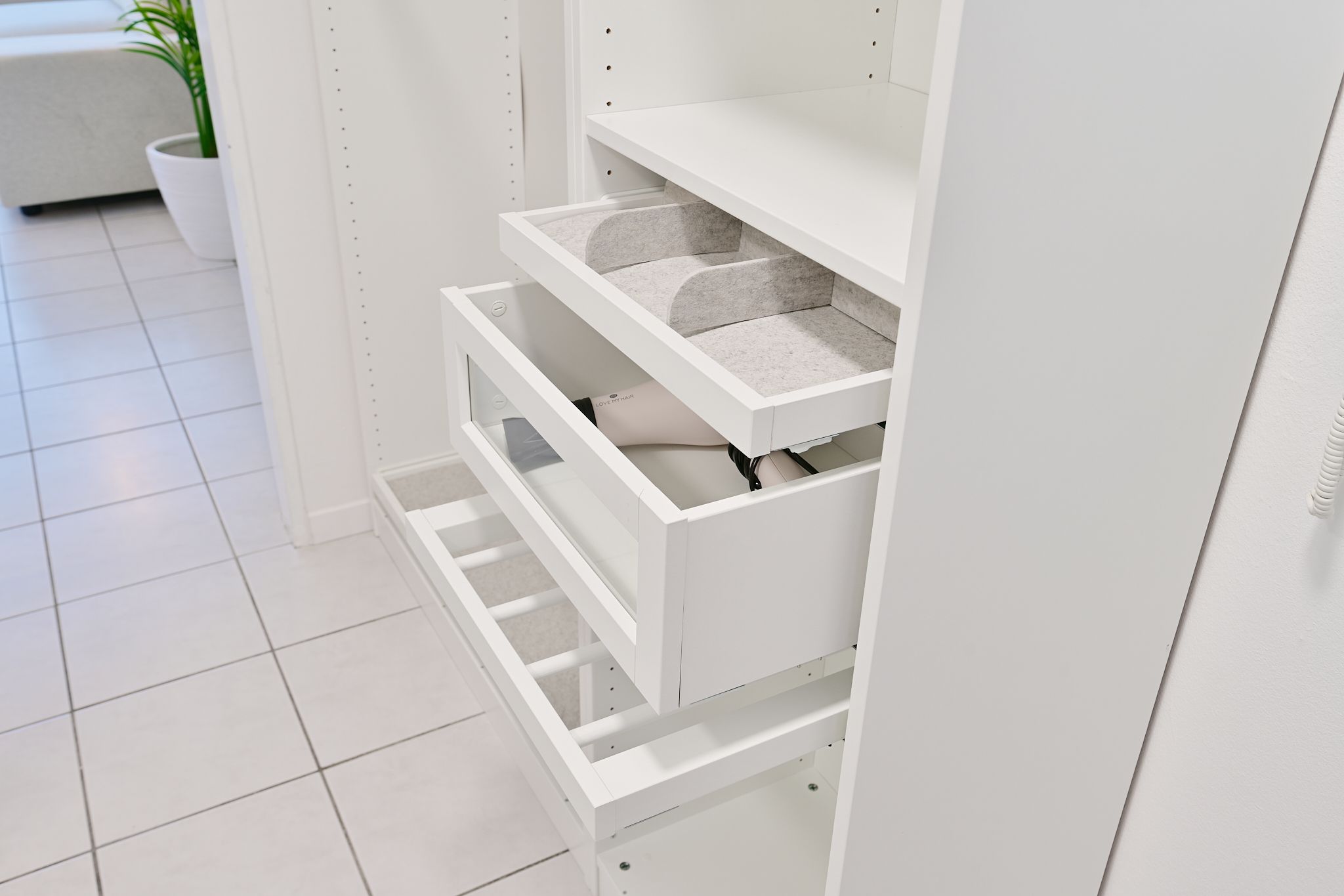 Stylish And Modern 2-Room Apartment In City Center - 27