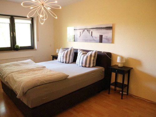 Gorgeous & neat flat located in Troisdorf Rotter See