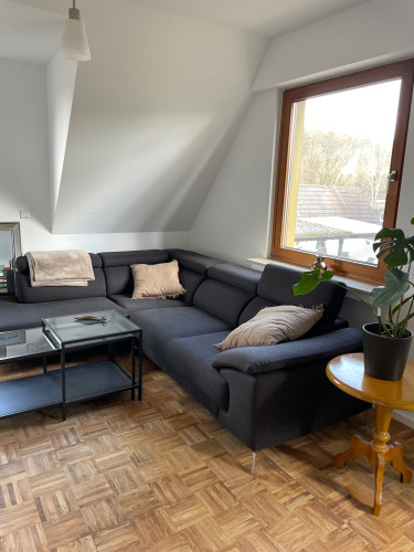 Close to ICE-Station & nice studio, Siegburg