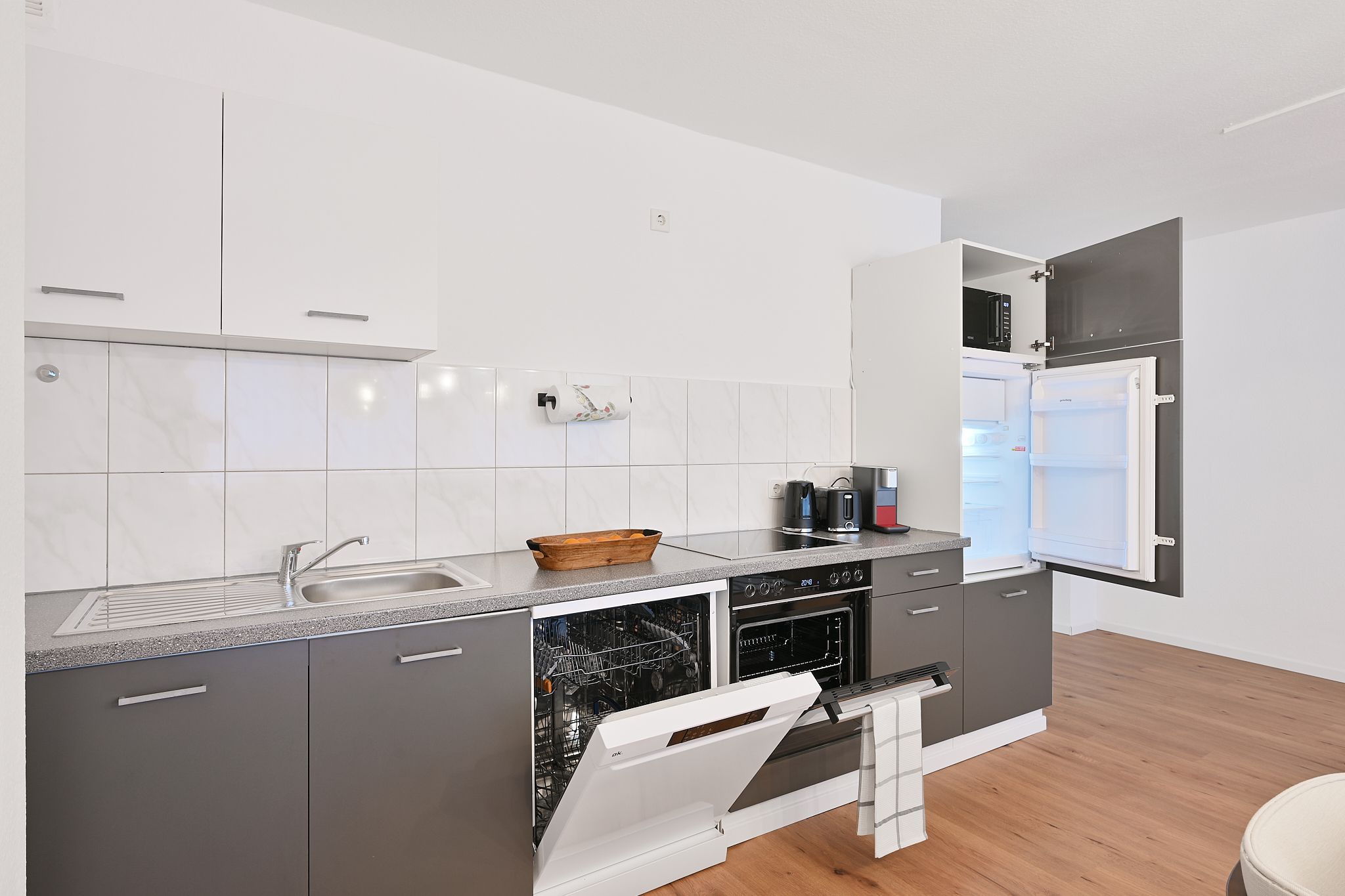 Chic And Spacious 2-Room Apt In Wuppertal Center - 11