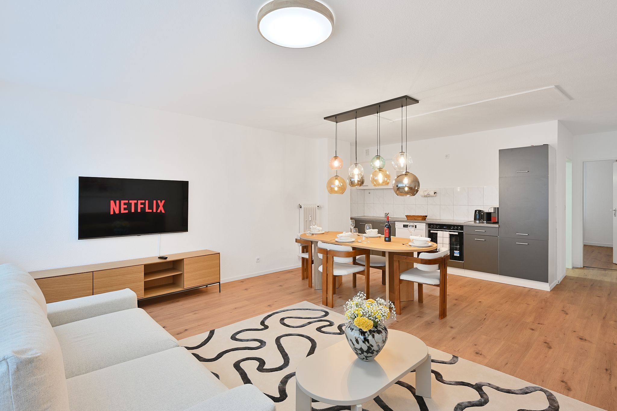 Chic And Spacious 2-Room Apt In Wuppertal Center - 9