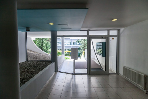 Fully stocked 2 room apartment with balcony