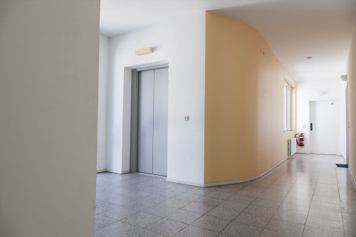 Fully stocked 2 room apartment with balcony