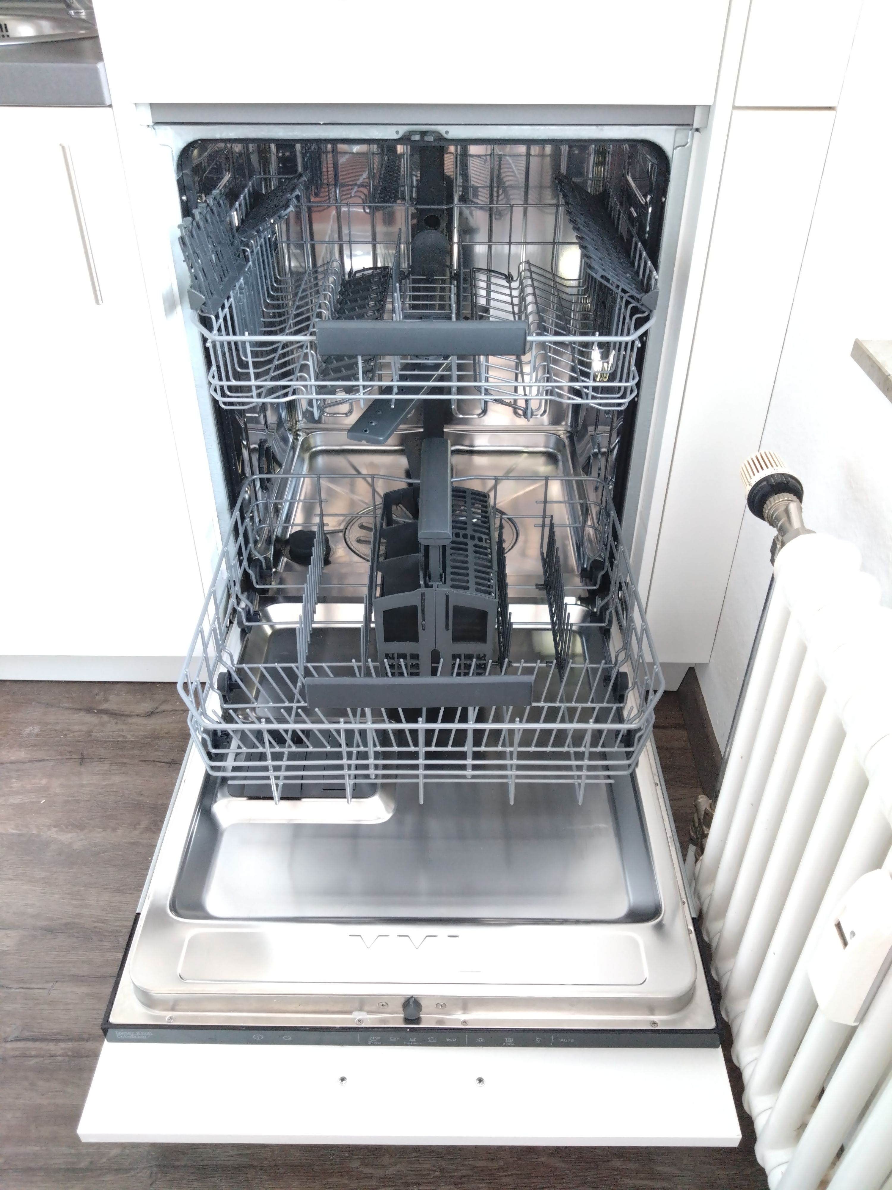 Fully Stocked 2 Room Apartment With Balcony - Fully stocked 2 room apartment with balcony - Gallery - 16