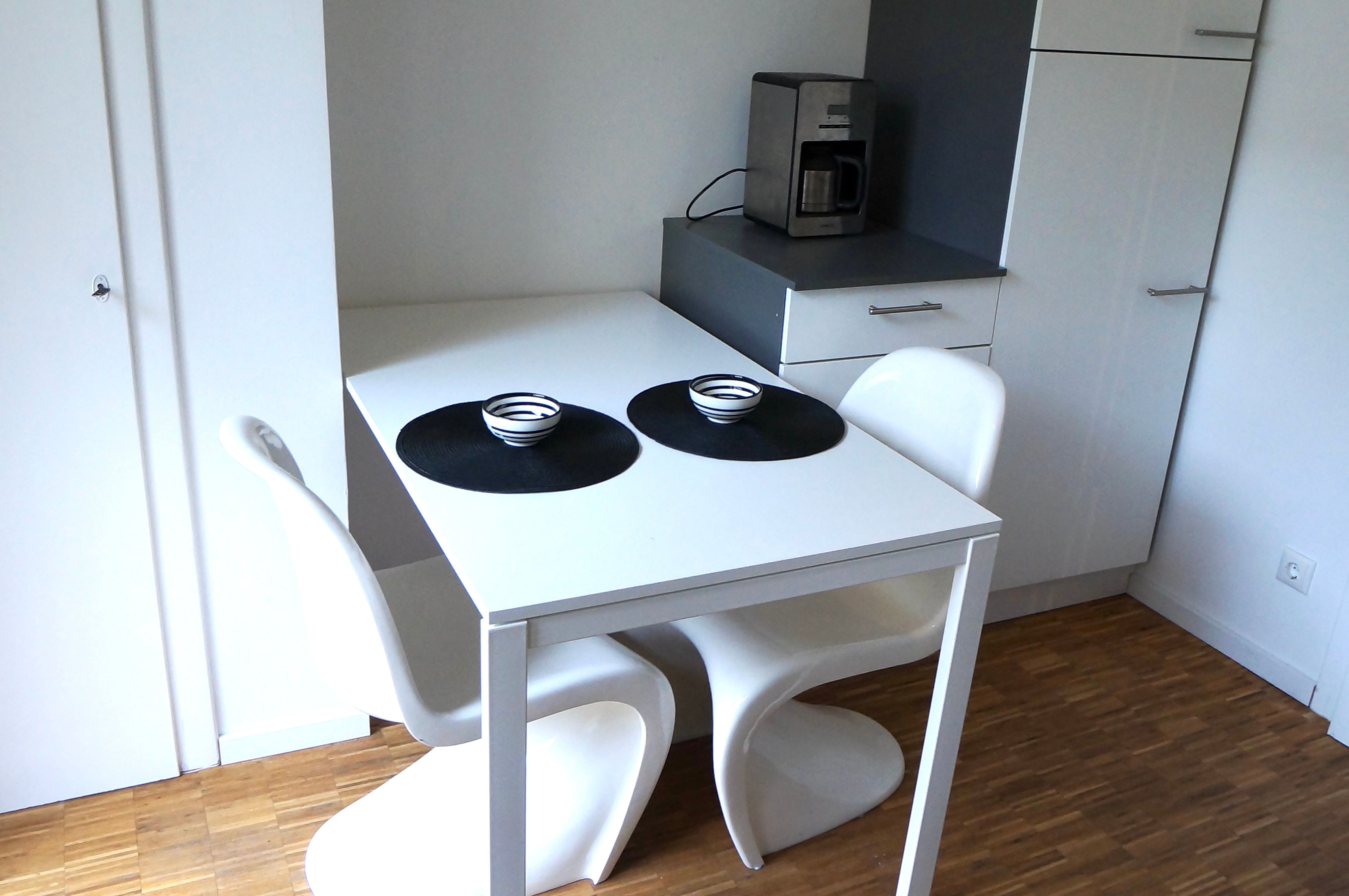 Bright And Fashionable Studio Located In Duisburg - 8